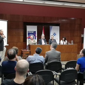 Conversatorio sobre Paraguay como hub de exportación de servicios