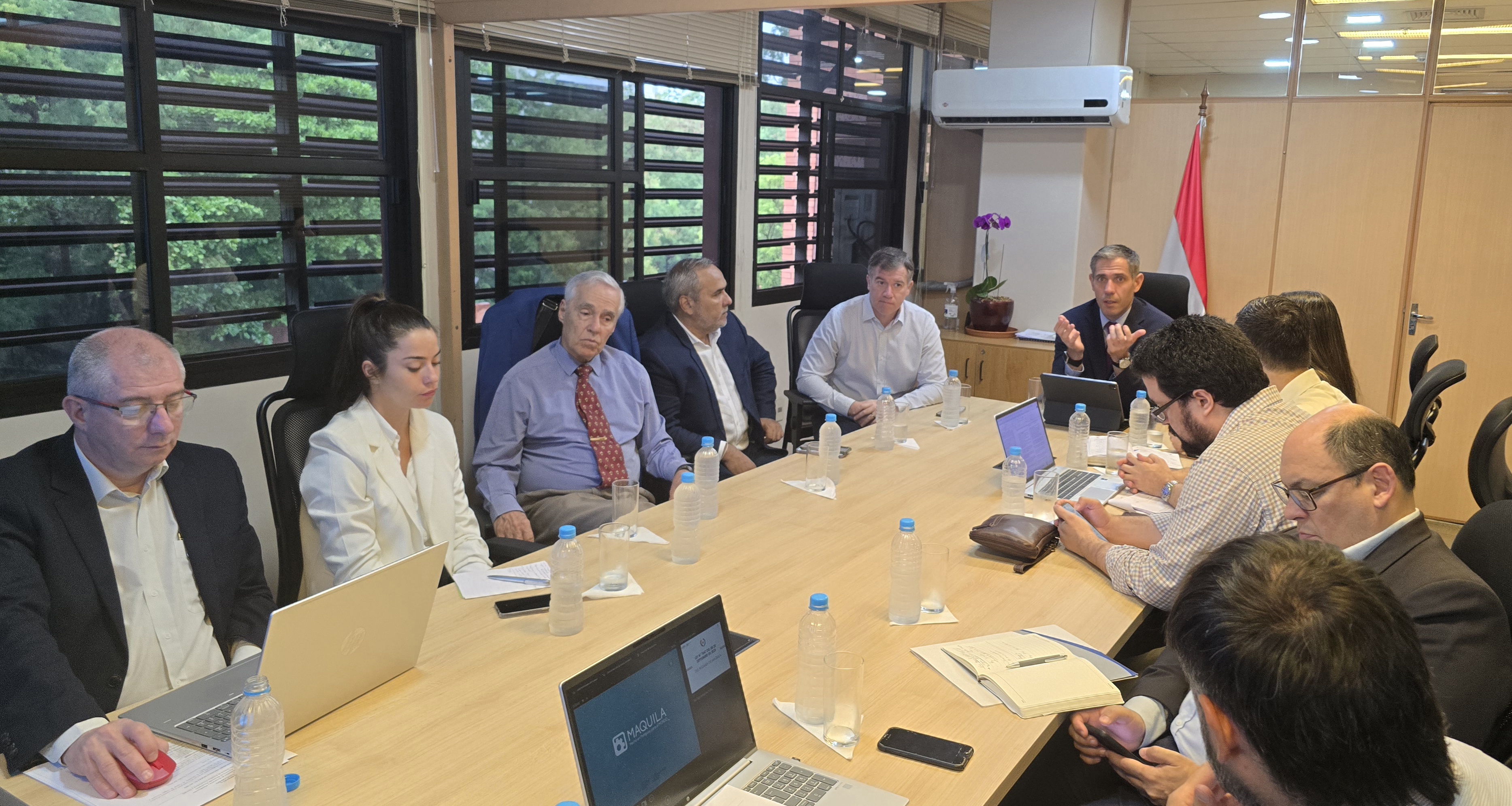 Encuentro con el Viceministro de Industria para el análisis de reglamentaciones en curso